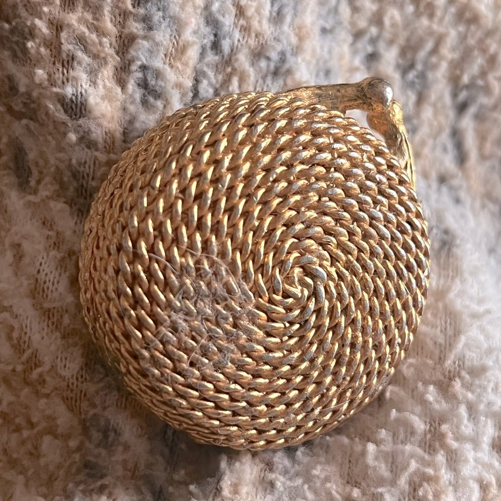 Estee Lauder Solid Perfume Compact Gold Rope - Picture 6 of 6